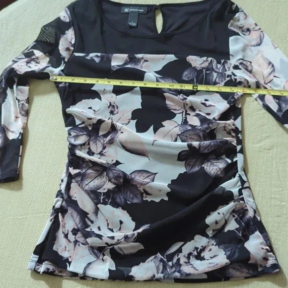 Beautiful Flowered INC Blouse - Picture 5 of 8